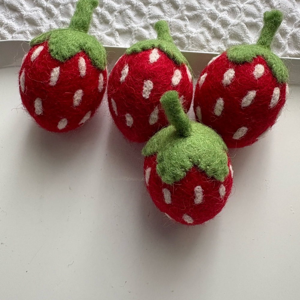 Charming Red Felt Strawberries Decor